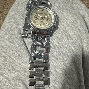 Michael Kors Silver Chain Bracelet Watch